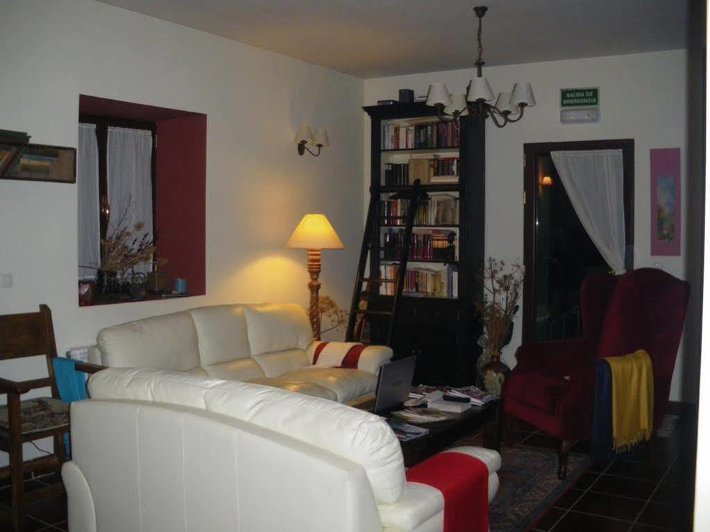 Casa Rural El Linaje De Los Cinco Sombreros Gallegos De San Vicente Екстериор снимка